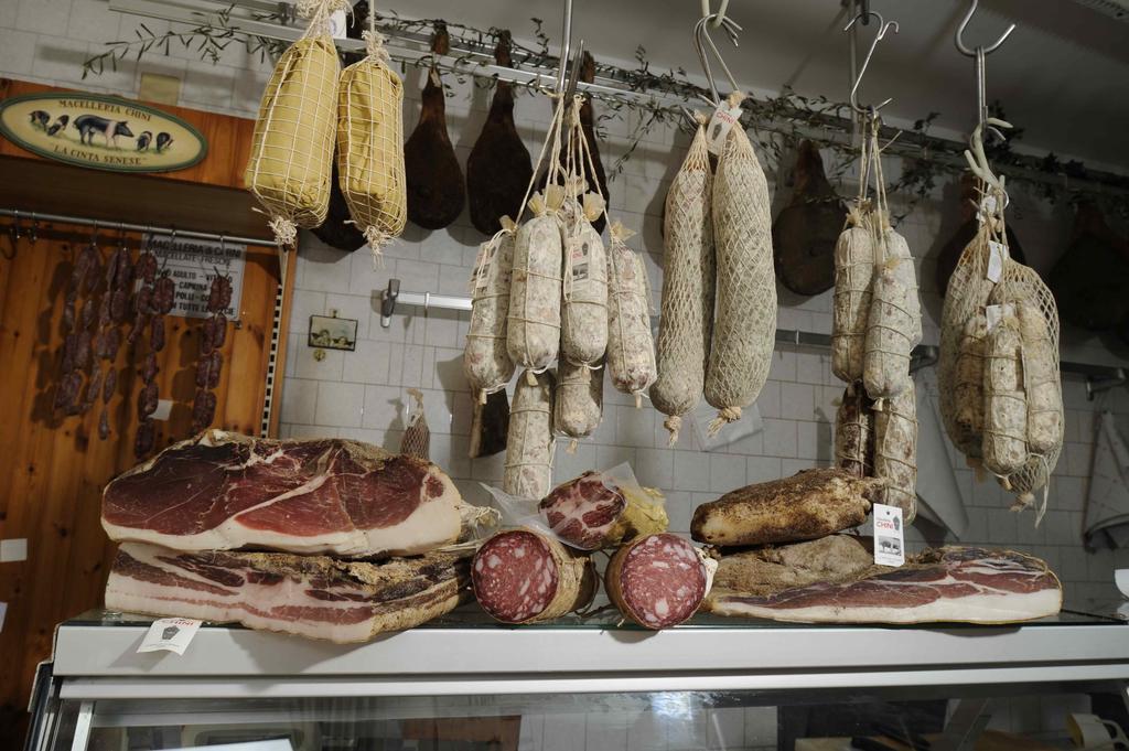 Osteria Carnivora Guest House กาโยเล อิน เคียนติ ภายนอก รูปภาพ
